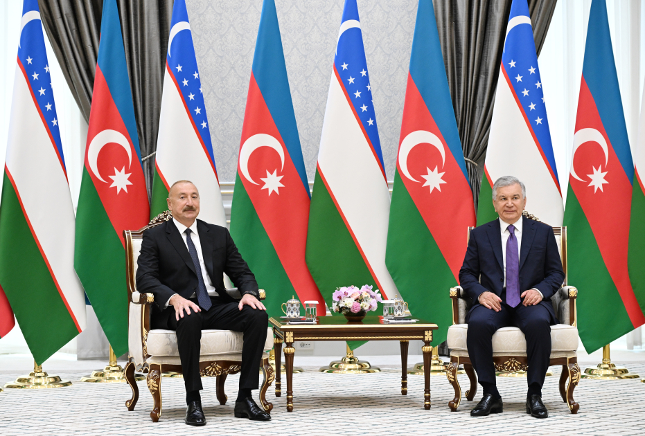 President Ilham Aliyev holds one-on-one meeting with President of Uzbekistan in Tashkent (PHOTO/VIDEO)