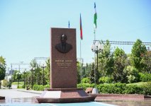 President Ilham Aliyev and First Lady lay flowers at bas-relief of National Leader Heydar Aliyev in Tashkent (PHOTO/VIDEO)