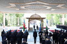 Official welcome ceremony held for President Ilham Aliyev in Tashkent (PHOTO)