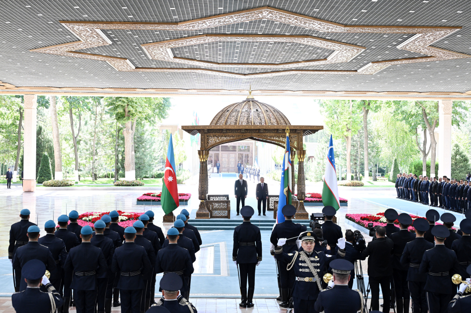 Official welcome ceremony held for President Ilham Aliyev in Tashkent (PHOTO)