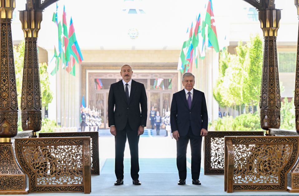 Official welcome ceremony held for President Ilham Aliyev in Tashkent (PHOTO)