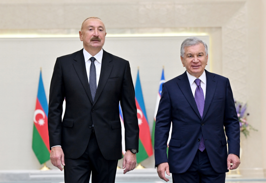 Official welcome ceremony held for President Ilham Aliyev in Tashkent (PHOTO)