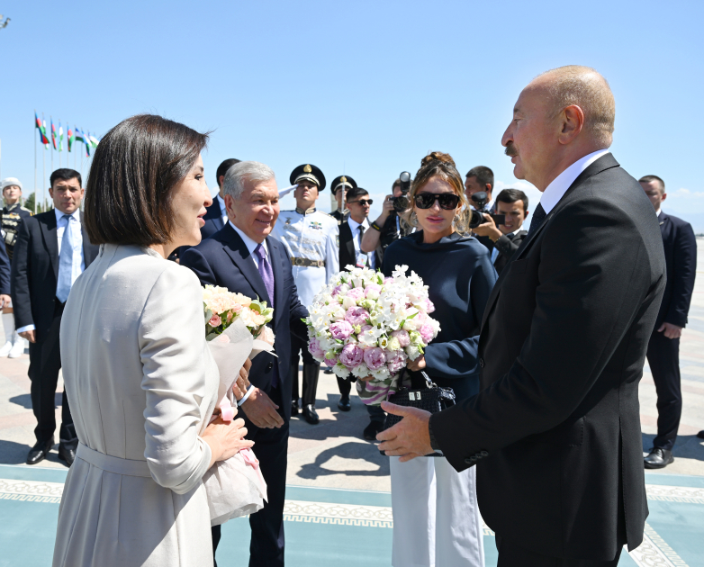 President Ilham Aliyev arrives in Uzbekistan on state visit (PHOTO/VIDEO)