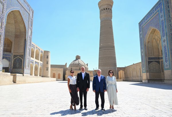Presidents and First Ladies of Azerbaijan and Uzbekistan visit Poi-Kalyan Complex in Bukhara (PHOTO/VIDEO)