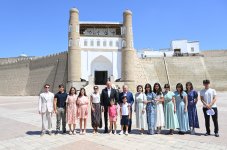 Presidents and First Ladies of Azerbaijan and Uzbekistan visit Ark Fortress in Bukhara (PHOTO/VIDEO)