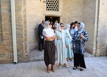 Presidents and First Ladies of Azerbaijan and Uzbekistan visit Poi-Kalyan Complex in Bukhara (PHOTO/VIDEO)