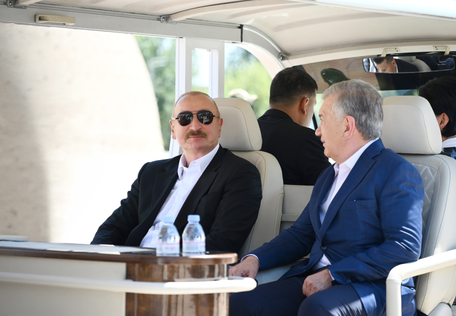 Presidents and First Ladies of Azerbaijan and Uzbekistan visit Poi-Kalyan Complex in Bukhara (PHOTO/VIDEO)