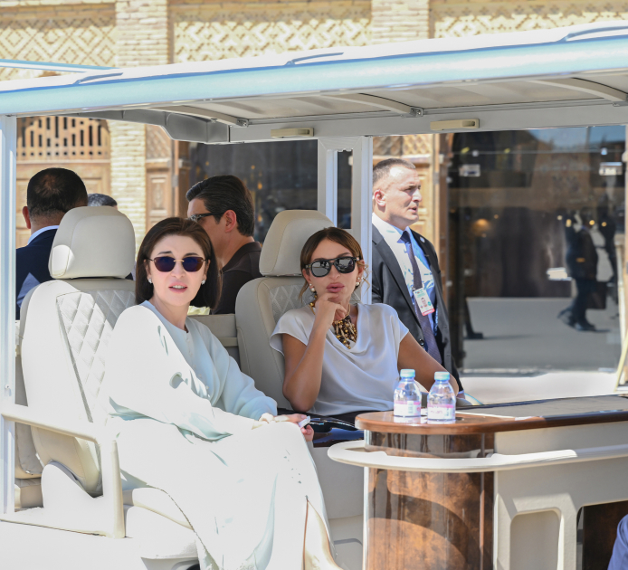 Presidents and First Ladies of Azerbaijan and Uzbekistan visit Poi-Kalyan Complex in Bukhara (PHOTO/VIDEO)