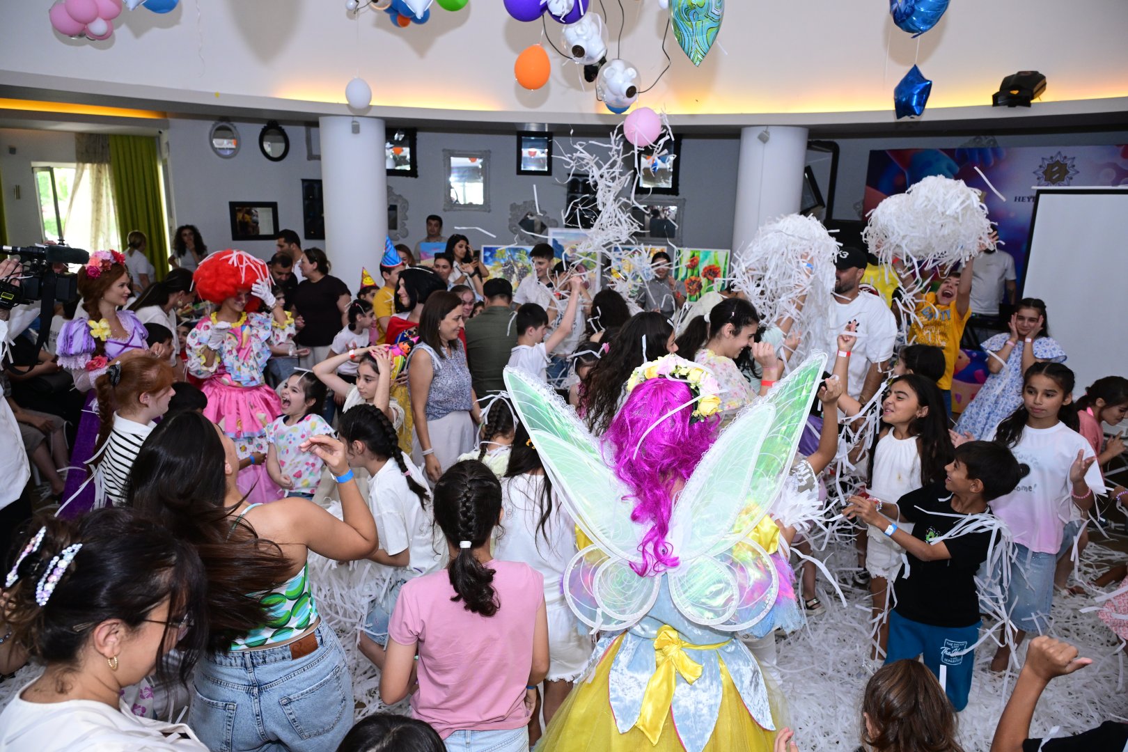 On initiative of Mehriban Aliyeva, President of Heydar Aliyev Foundation, entertainment event held for children in need of special care (PHOTO/VIDEO)