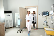 First Vice-President Mehriban Aliyeva, her daughters Leyla Aliyeva and Arzu Aliyeva visit the Scientific Research Institute of Pediatrics (PHOTO)
