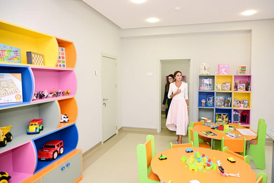 First VP Mehriban Aliyeva and her daughters, Leyla Aliyeva and Arzu Aliyeva, attend opening of nursery-kindergarten No. 352 in Baku (PHOTO)