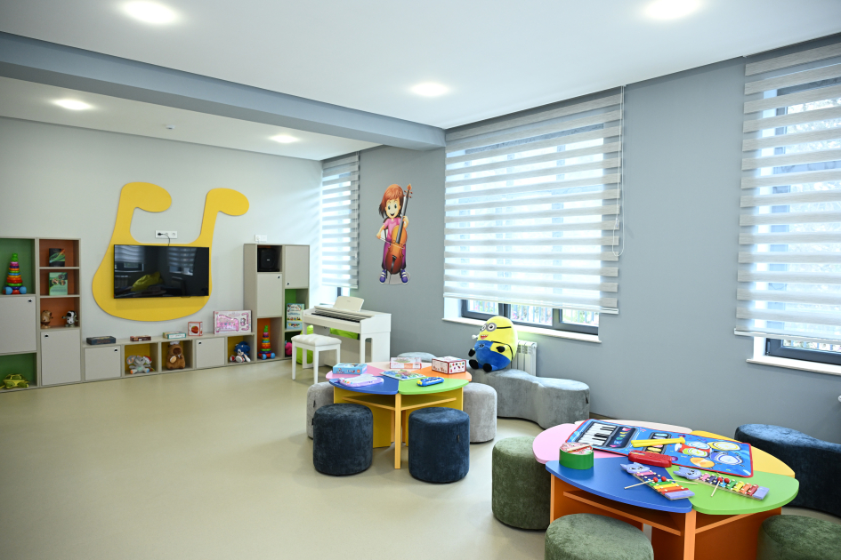 First VP Mehriban Aliyeva and her daughters, Leyla Aliyeva and Arzu Aliyeva, attend opening of nursery-kindergarten No. 352 in Baku (PHOTO)
