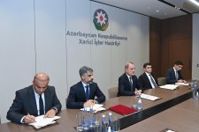 Azerbaijan’s Bayramov receives newly appointed Malaysian ambassador (PHOTO)