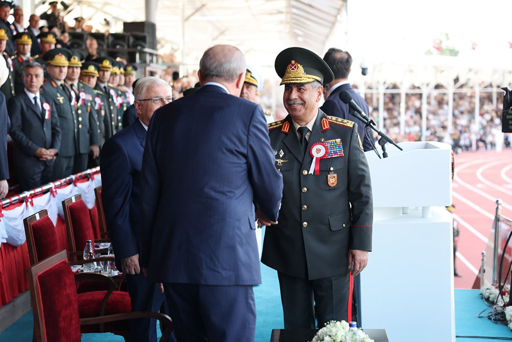 Azerbaijan Defense Minister attends graduation ceremonies of military academies in Türkiye (PHOTO)