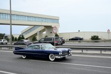 Vice-President of Heydar Aliyev Foundation Leyla Aliyeva and Arzu Aliyeva watch classic car parade and exhibition (PHOTO)