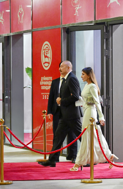 President Ilham Aliyev, and First Lady Mehriban Aliyeva attend opening ceremony of 6th World Nomad Games in Bishkek (PHOTO/VIDEO)