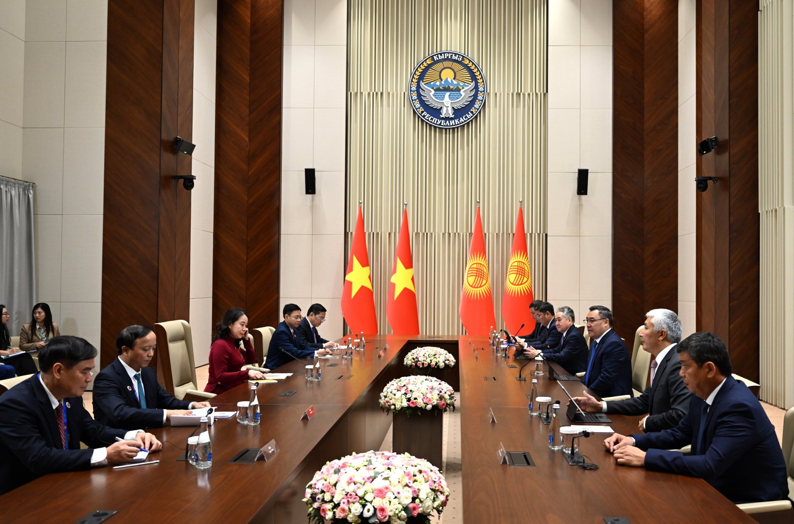 Kyrgyzstan expresses interest in expanding cooperation with Vietnam
