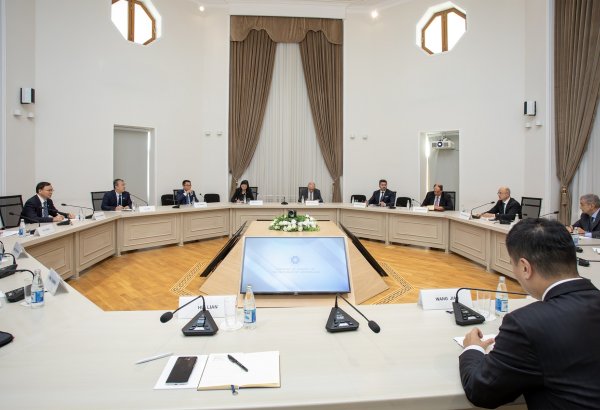 Azerbaijan, China advance talks on new energy projects (PHOTO)