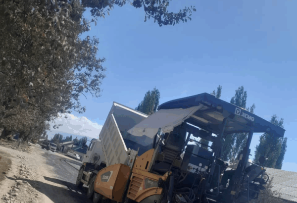 Kyrgyzstan carries out paving works on Ala-Buka–Karavan road