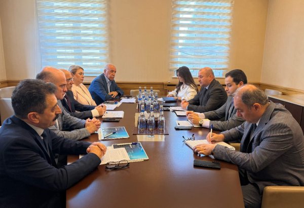Azerbaijan's Public Council members discuss efforts to manage state debt