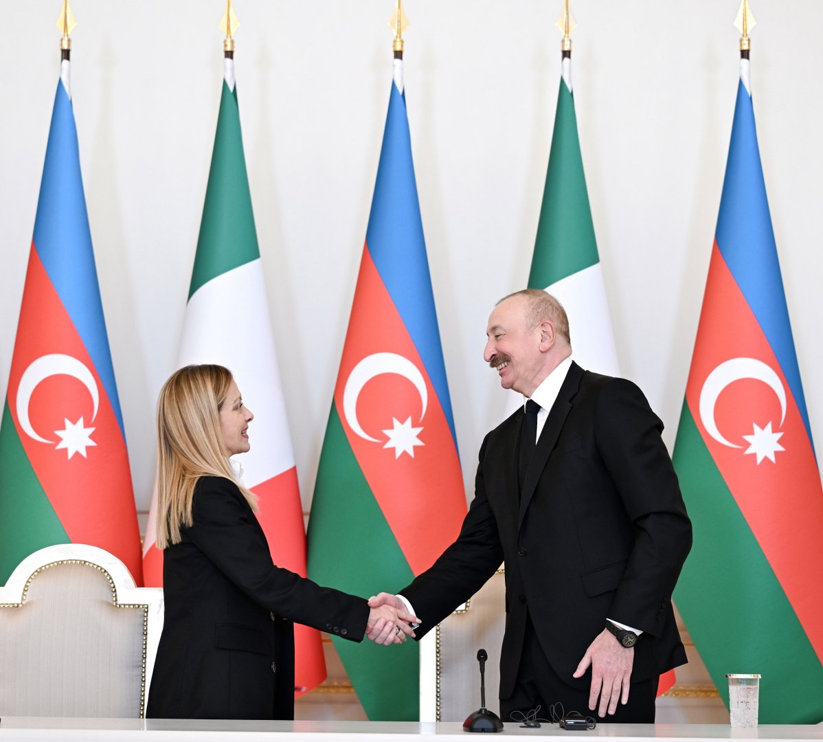 President Ilham Aliyev congratulates Giorgia Meloni (PHOTO)