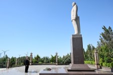 President Ilham Aliyev and First Lady Mehriban Aliyeva visit Azerbaijani Navy (PHOTO)