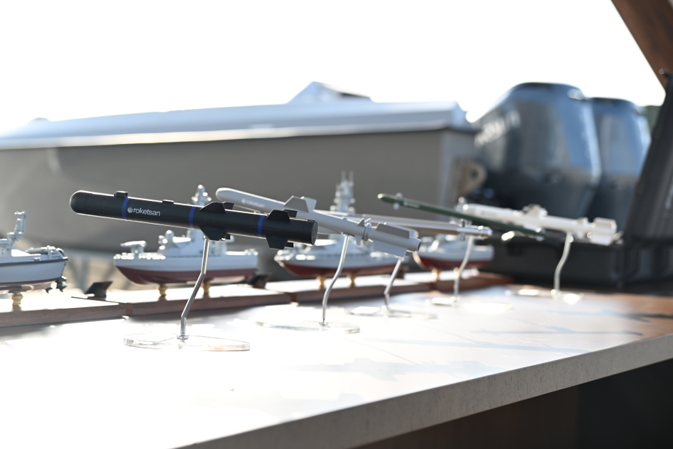 President Ilham Aliyev and First Lady Mehriban Aliyeva visit Azerbaijani Navy (PHOTO)