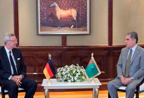 Gurbanguly Berdimuhamedov meets German business association chief