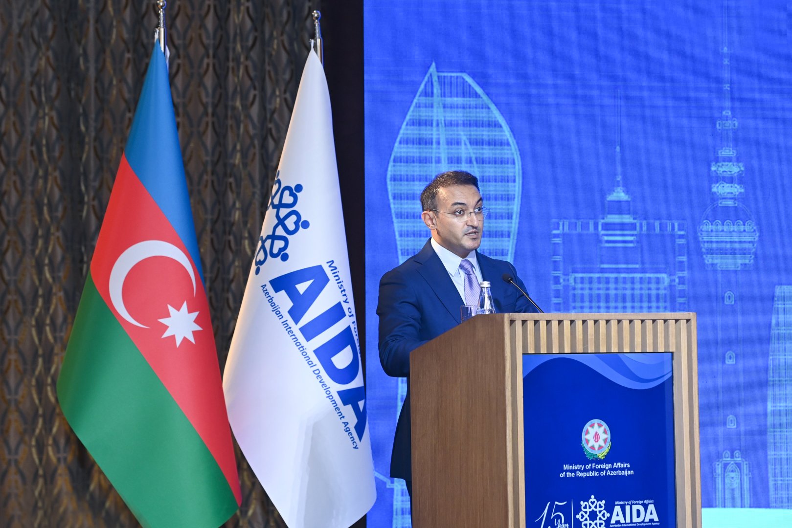 Azerbaijan to base international assistance on mutual benefit, sustainable results – FM (PHOTO)