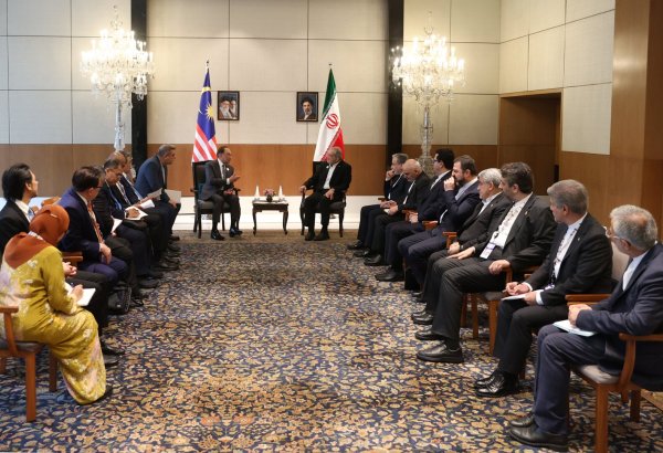Iran to further strengthen ties with neighboring countries – Pezeshkian