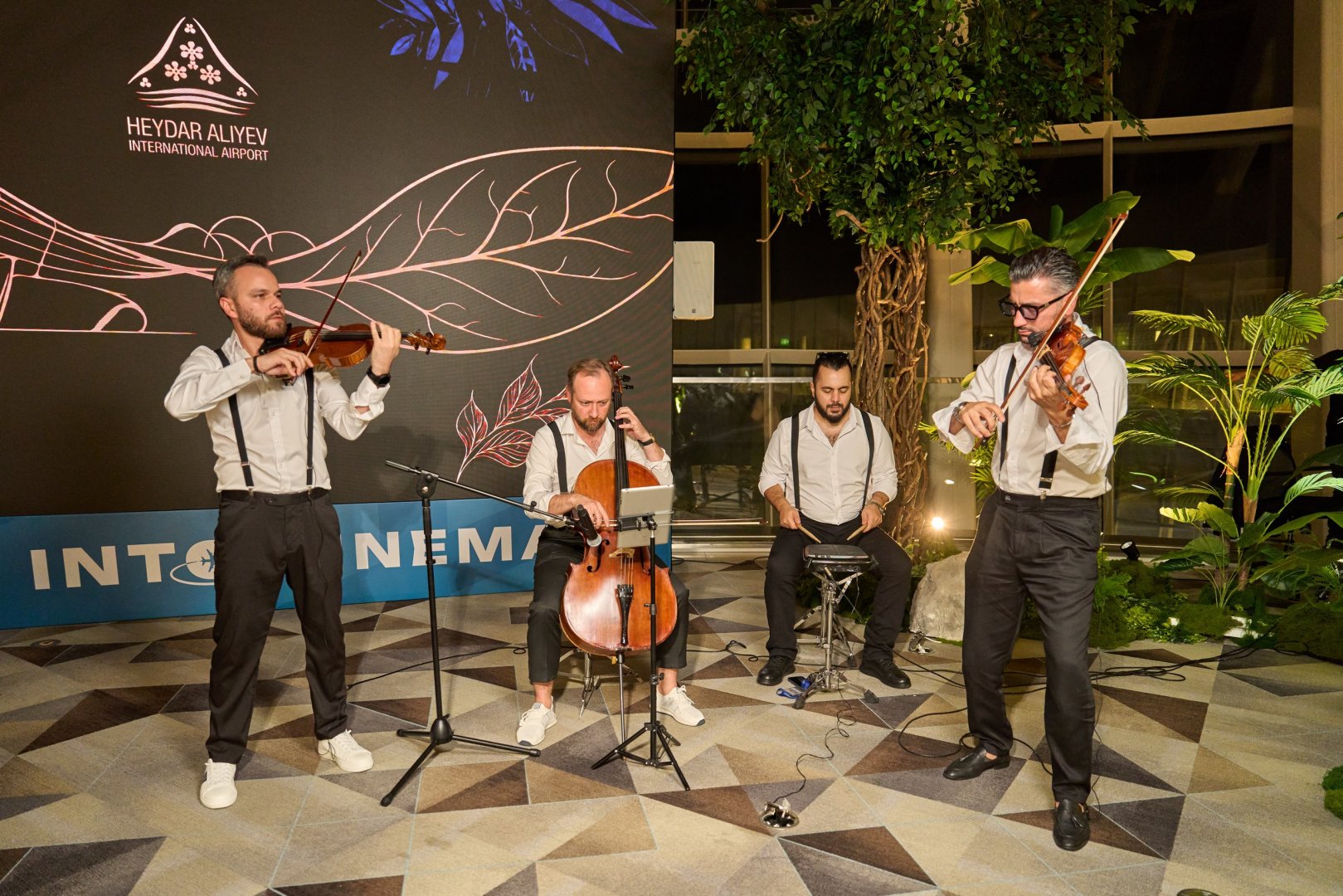 Baku Airport opens new entertainment and relaxation zone for passengers (PHOTO)