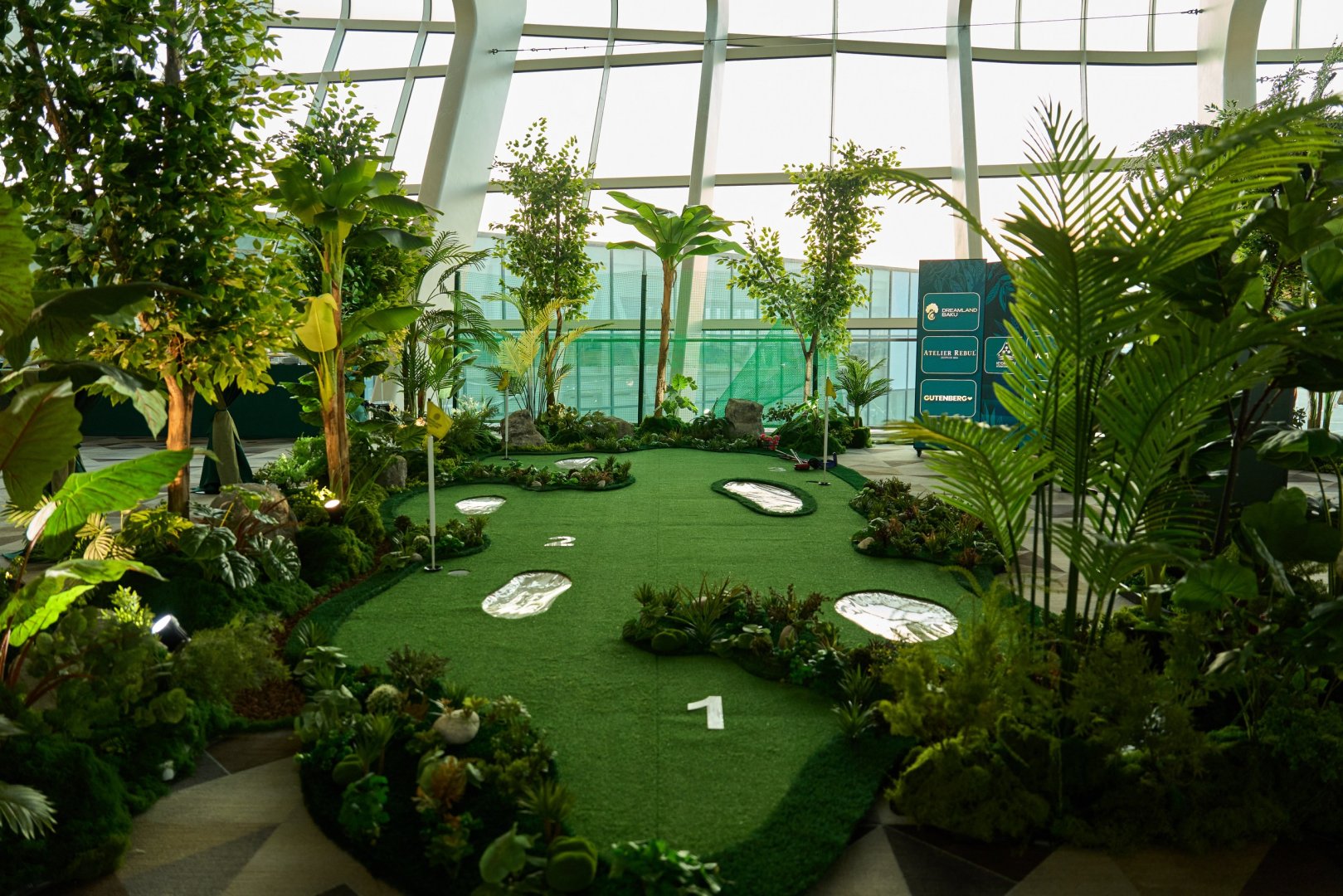 Baku Airport opens new entertainment and relaxation zone for passengers (PHOTO)