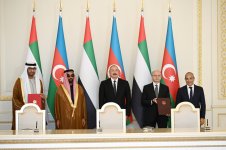 President Ilham Aliyev receives UAE National Security Advisor (PHOTO)