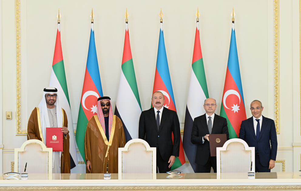 President Ilham Aliyev receives UAE National Security Advisor (PHOTO)