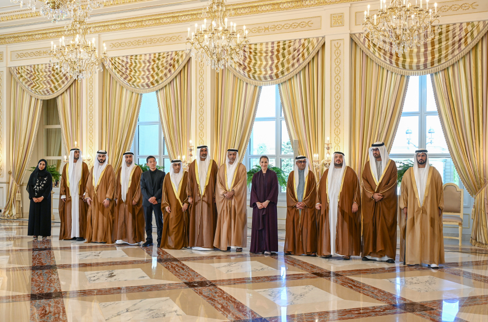 President Ilham Aliyev receives UAE National Security Advisor (PHOTO)