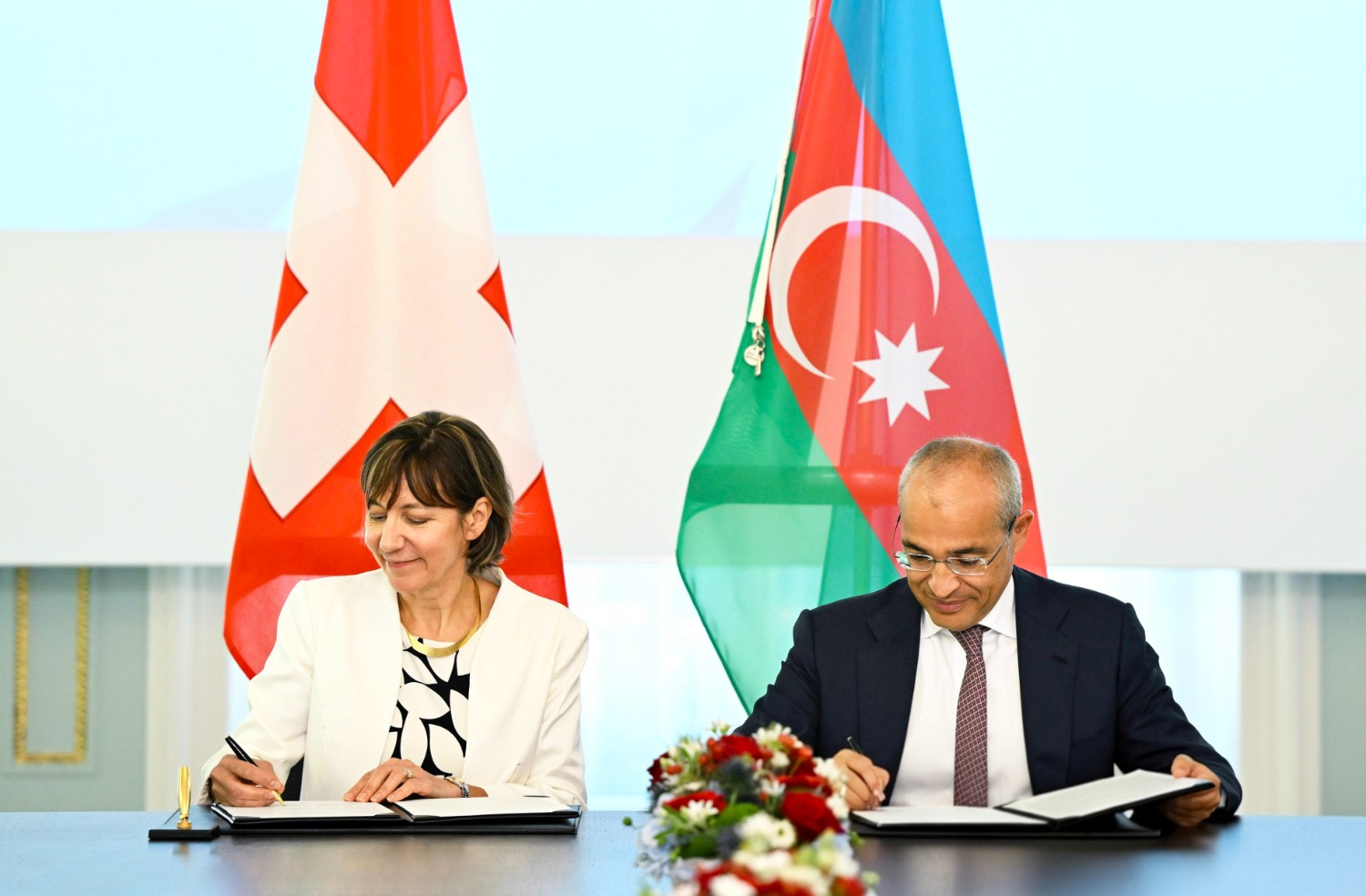 Azerbaijan, Switzerland explore progress of new joint initiatives (PHOTO)