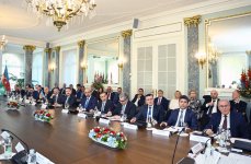 Azerbaijan, Switzerland explore new horizons for trade and investment (PHOTO)