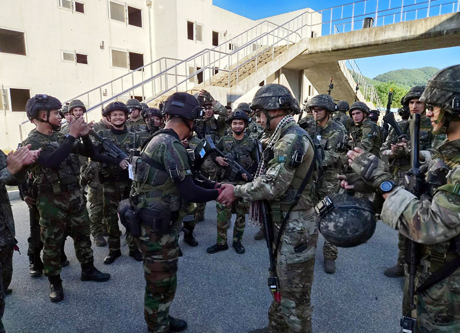 Azerbaijani service members participate in international competition in South Korea (PHOTO)