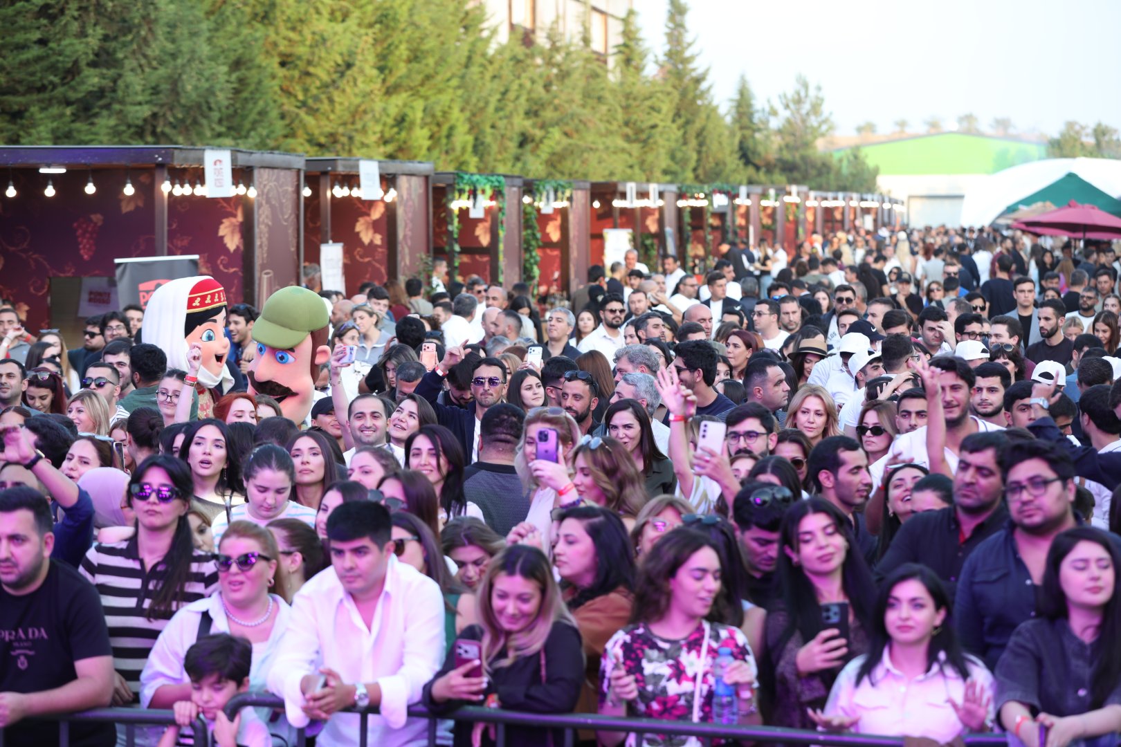 First day of Shamakhi Grape and Wine Festival continues with concert program (PHOTO/VIDEO)