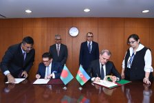 Azerbaijan, Bangladesh sign agreement on visa exemption for official passport holders (PHOTO)