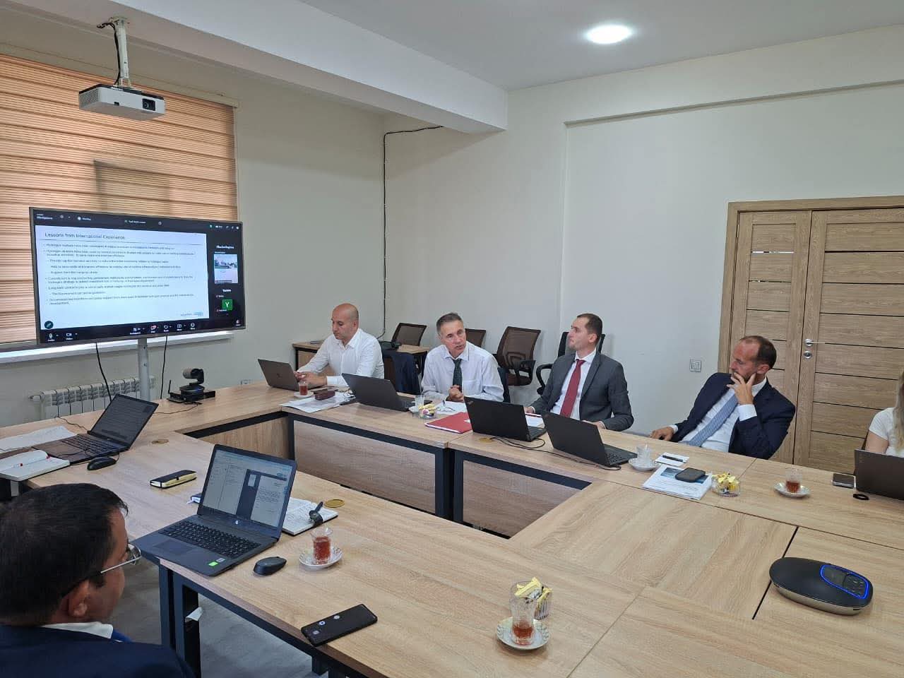 Azerbaijan's hydrogen sector shifts to new stage of development (PHOTO)