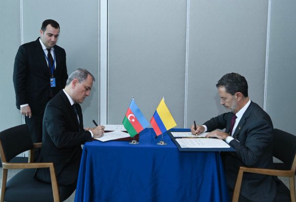 Azerbaijan, Colombia sign agreement on mutual abolition of visa requirements (PHOTO)