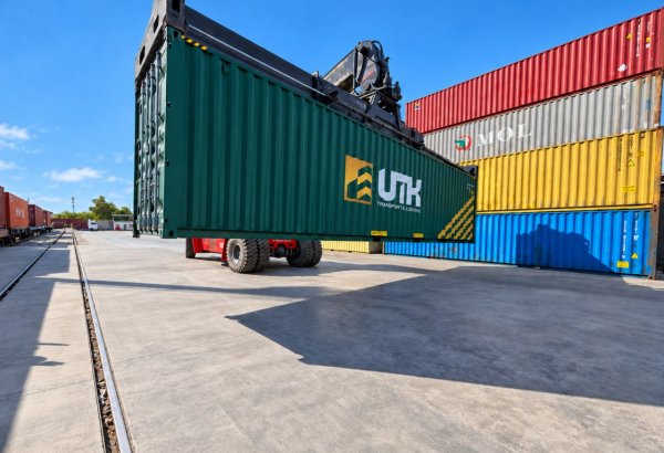 Uzbekistan's UTK receives first batch of new 40-foot high-cube containers
