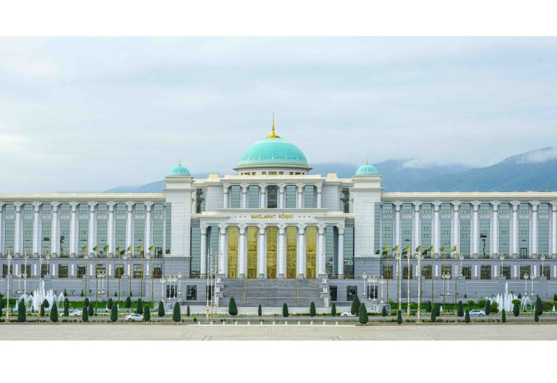 Turkmenistan's Halk Maslahaty begins meeting ahead of 35th independence anniversary
