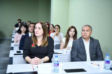 Azerbaijan connects rise in renewable energy specialists to expansion of projects (PHOTO)