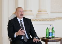 President Ilham Aliyev receives Sweden's newly appointed ambassador to Azerbaijan (PHOTO)