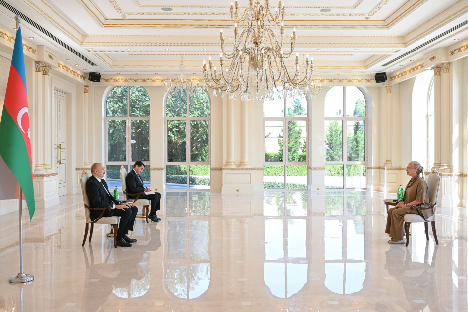 President Ilham Aliyev receives Sweden's newly appointed ambassador to Azerbaijan (PHOTO)