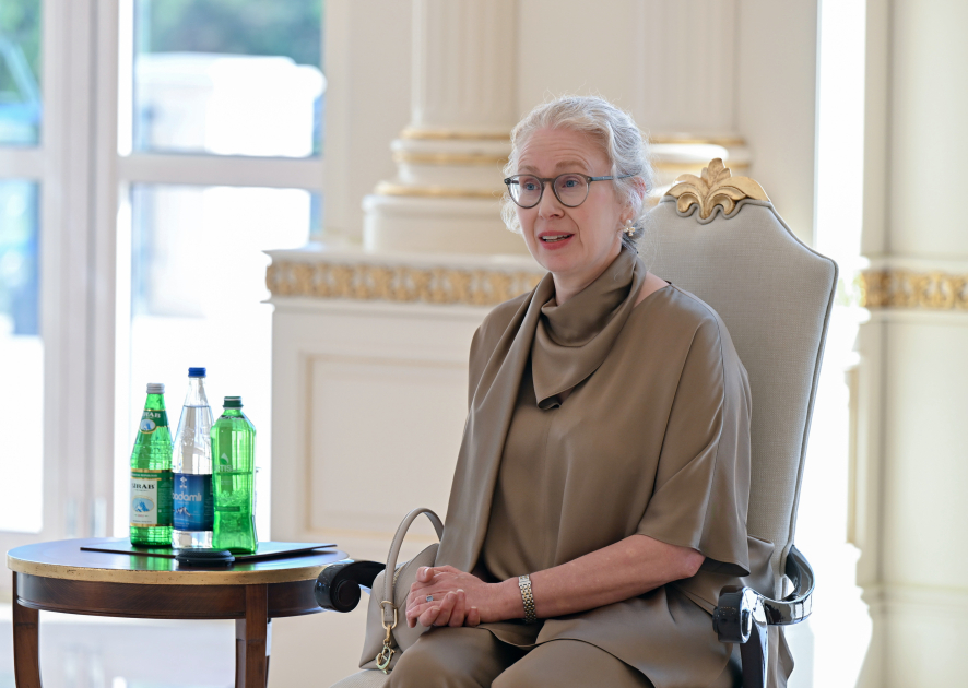 President Ilham Aliyev receives Sweden's newly appointed ambassador to Azerbaijan (PHOTO)