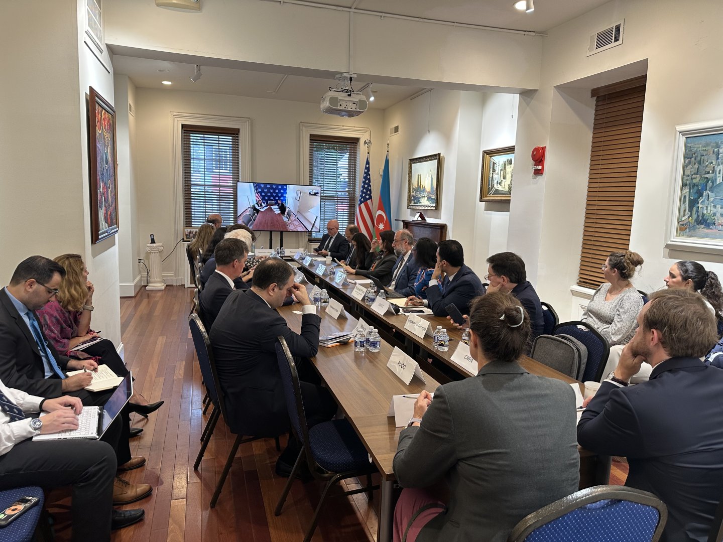 USACC, AGBC discuss Middle Corridor investments with World Bank (PHOTO)