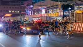 Baku F1 circuit draws runners for special Grand Prix event (PHOTO)